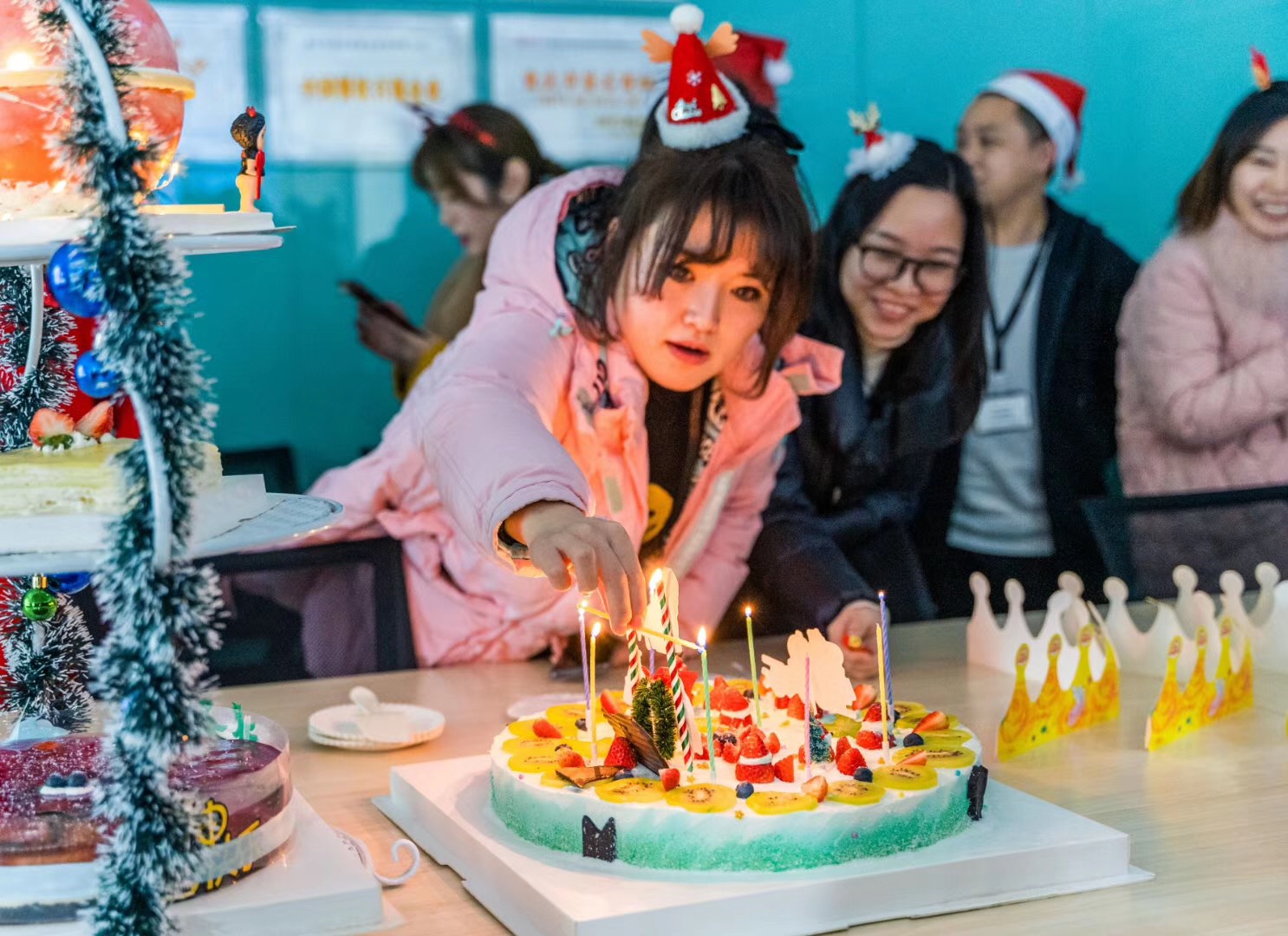 朝天門火鍋祝大家圣誕節(jié)快樂！