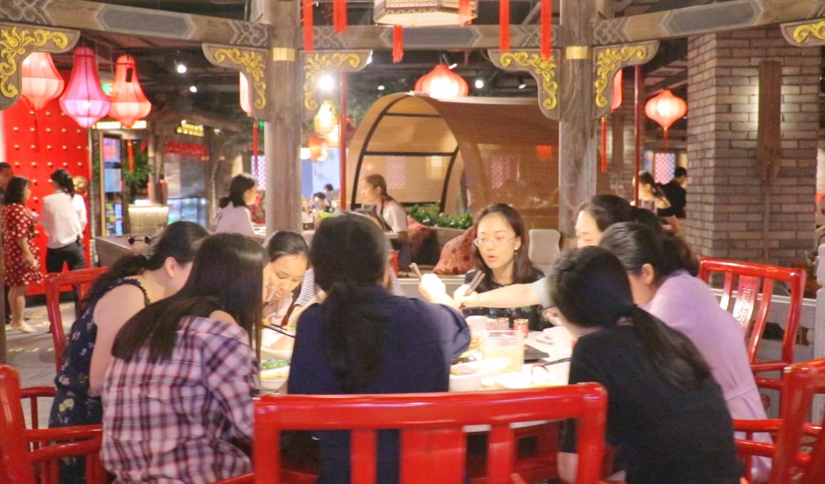 在米蘭，怎么開一家特色重慶火鍋店？